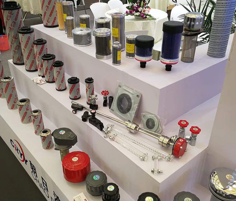 液壓過濾器中常見的就是吸油過濾器、回油過濾器壓力管路過濾器等等，使用過濾器的時候有很多的要求。那液壓過濾器使用有哪些要求？朝日液壓告訴你：